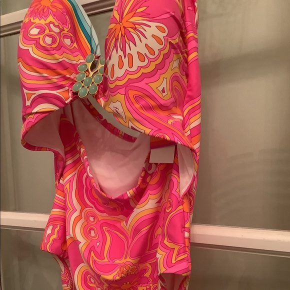 Beautiful Trina Turk one piece suit amazing ! - Picture 4 of 6